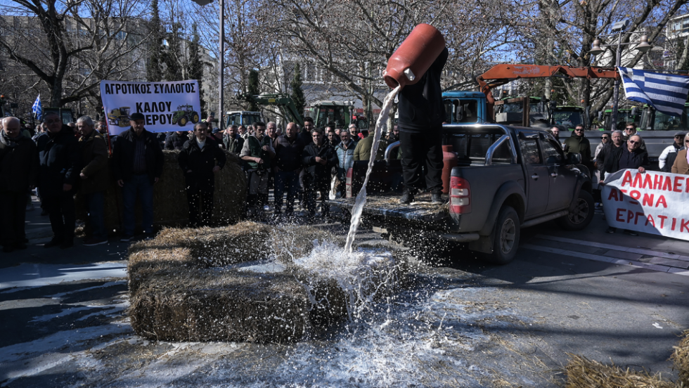 Αγρότες διαδηλώνουν στη Λάρισα 29/01/2024